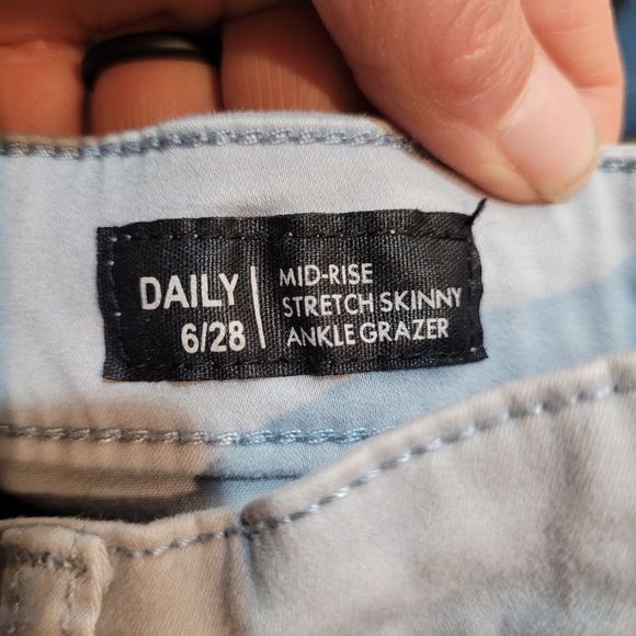 Buffalo David Bitton Women's Daily Light Grayish Blue Cotton/Spandex Blend Jeans - Picture 4 of 8